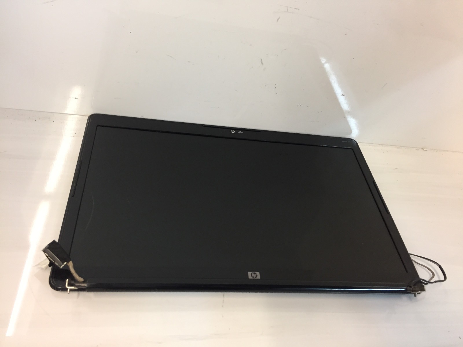 HP Pavilion dv7-3163cl 17.3″ Laptop LCD Screen Display Assembly Lid Hinge Webcam
