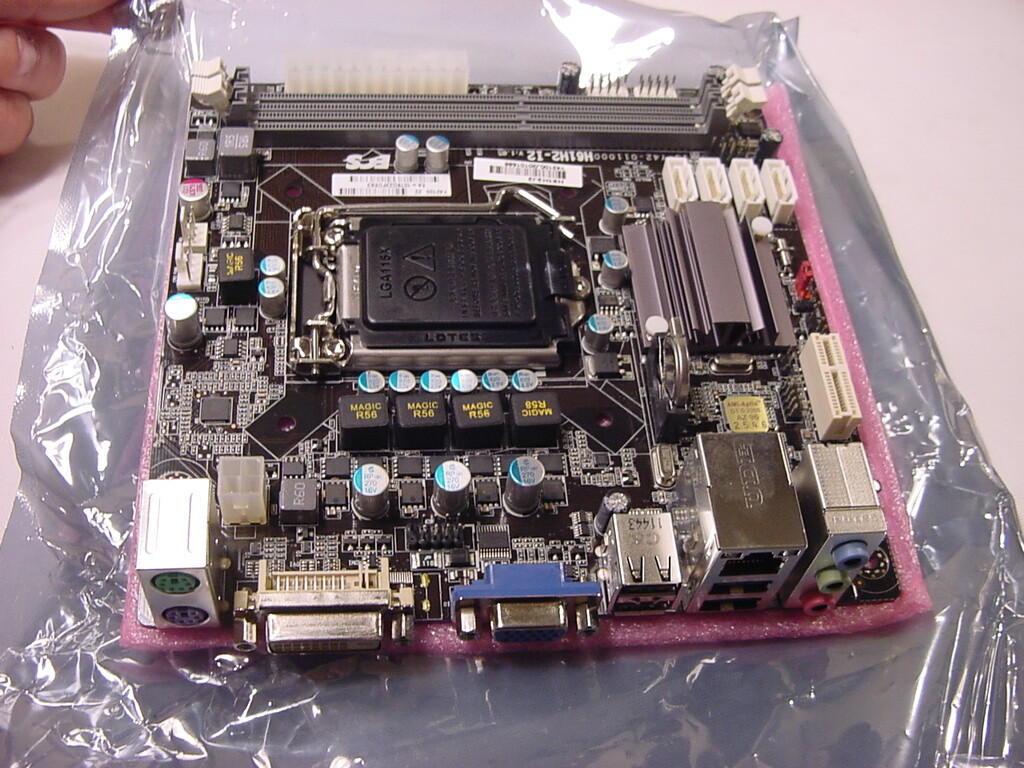 MINI MOTHERBOARD UNKNOWN MAKER – NO BACKPLATE – PULLED WORKING