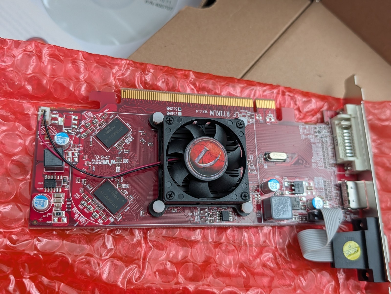 NEW UNUSED VisionTek ATI Radeon HD 4350 512MB video card gpu