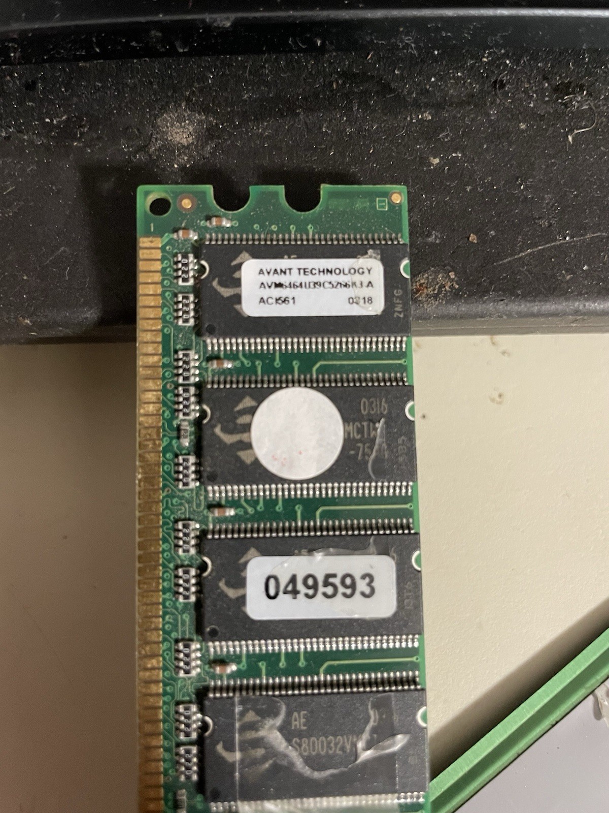 Ultra Products 512MB Kit 2x256MB PC2100 DDR 266MHz RAM AVM6464U39C5266K3-A Green