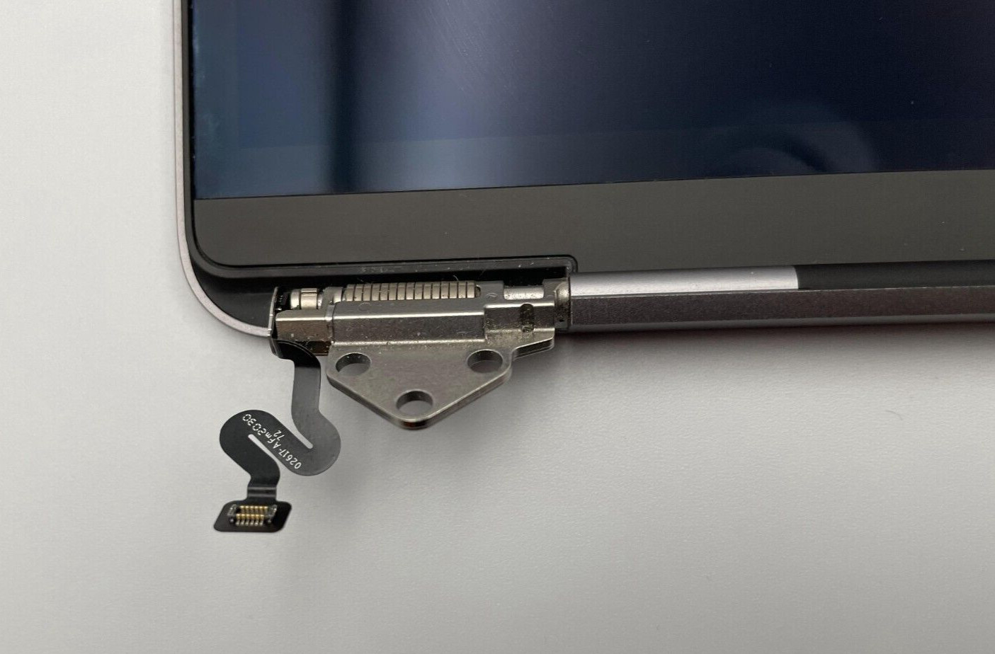 Genuine Apple MacBook Pro 16″ A2141 2019 LCD Screen Assembly EMC 3347