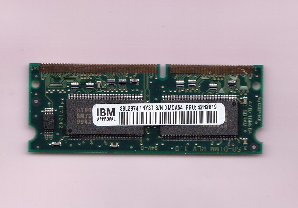 32MB PC-66 IBM 42H2819 HYUNDAI GMM2645228CNTG-10K1 Laptop SDRAM Stick PC66 3.3V