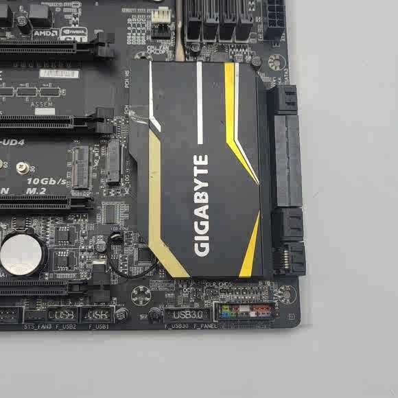 FOR GIGABYTE GA-X99-UD4 DDR4*8 LGA 2011-V3 128GB ATX Motherboard Test OK