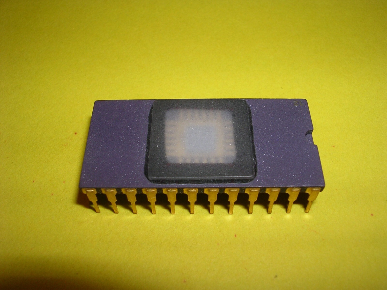 Unknown / Unbranded EPROM (Probably a 2716 / C2716)
