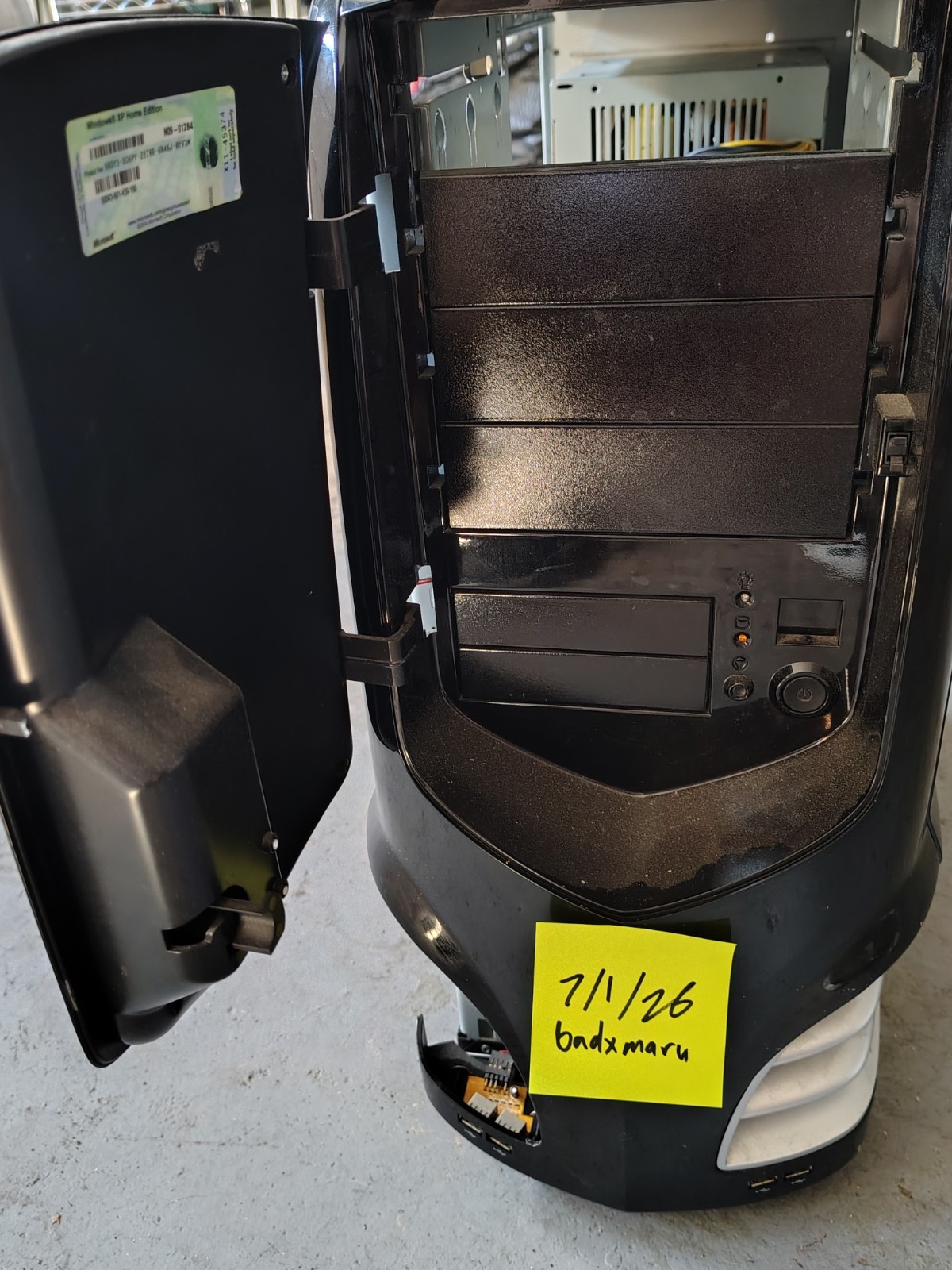 2006 Vintage Alienware Alienware Aurora Predator 1 Case [HARDWARE NOT INCLUDED]