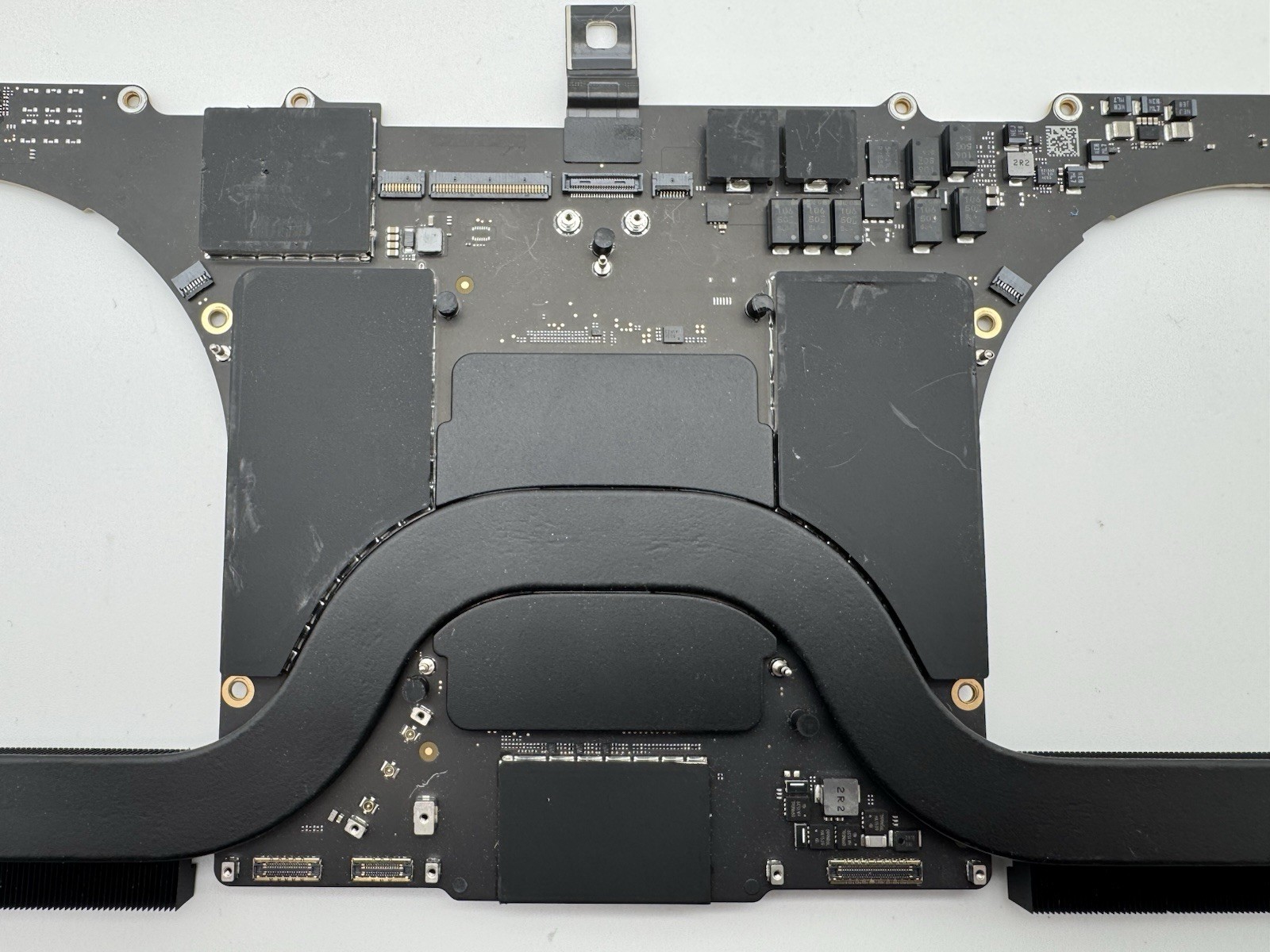 MACBOOK PRO A3403 M4 PRO LATE 2024 MOTHERBOARD *UNTESTED*