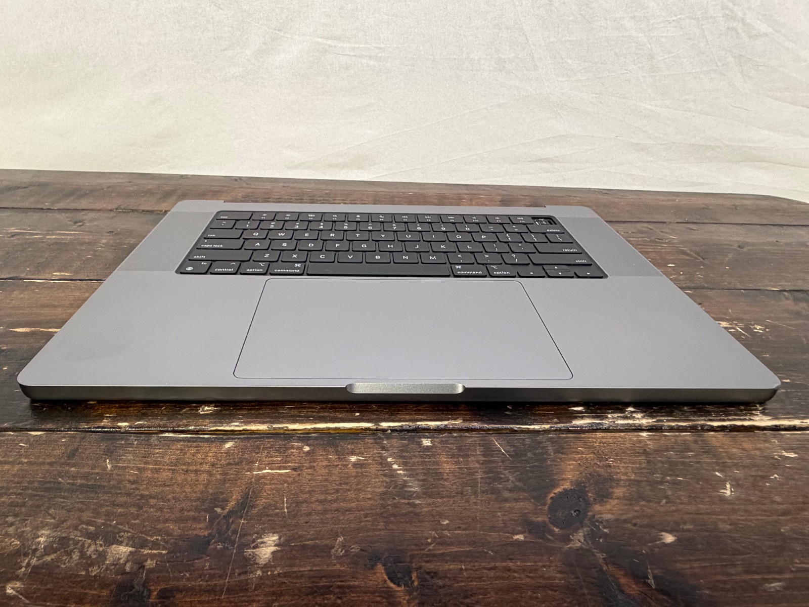 OEM Apple MacBook Pro 16″ M1 2021 A2485 Top Case Keyboard Palmrest Space Gray B