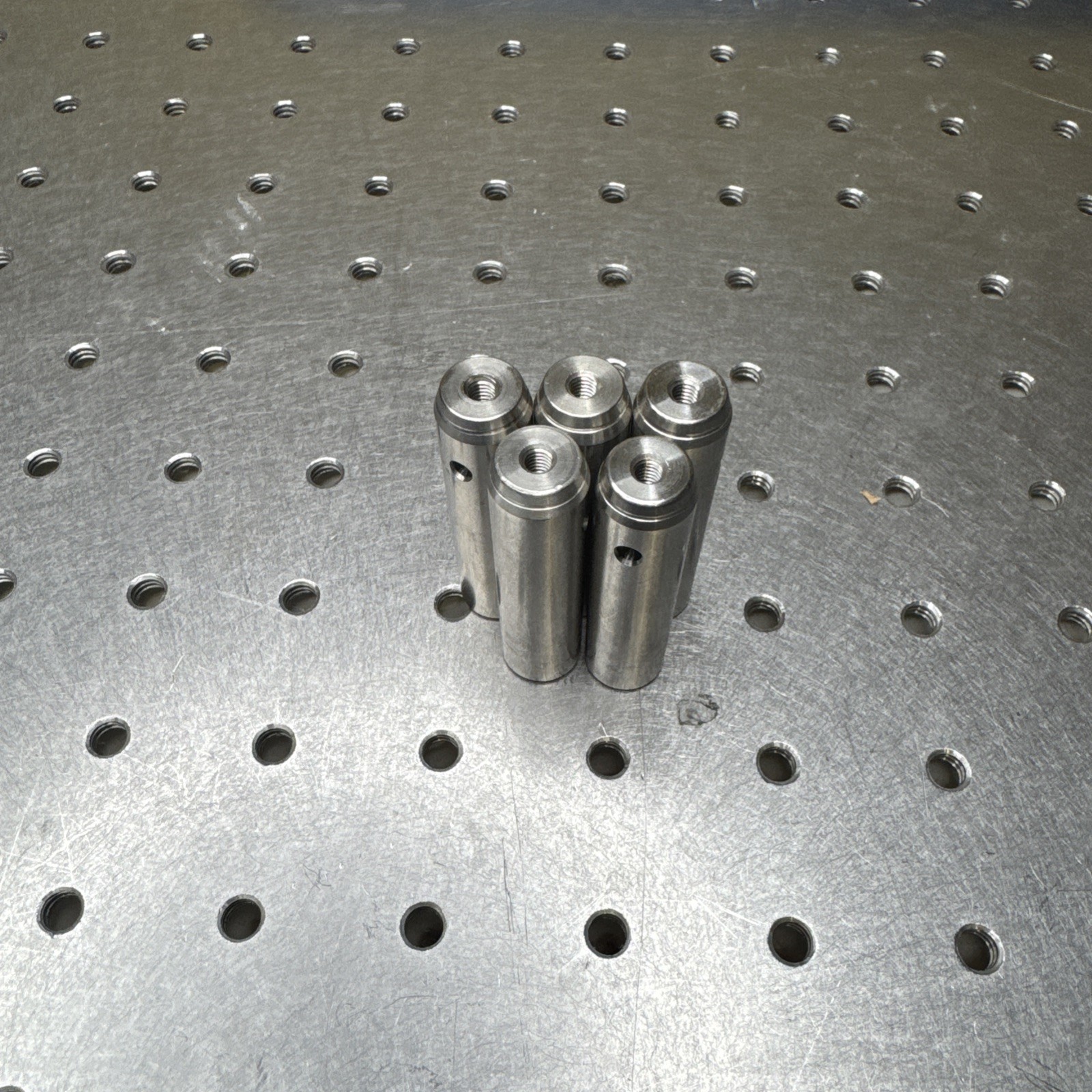 Thorlabs TR50/M – Ø12.7 mm Optical Post, SS, M4 , M6 Tap, L = 50 mm Lot Of 5
