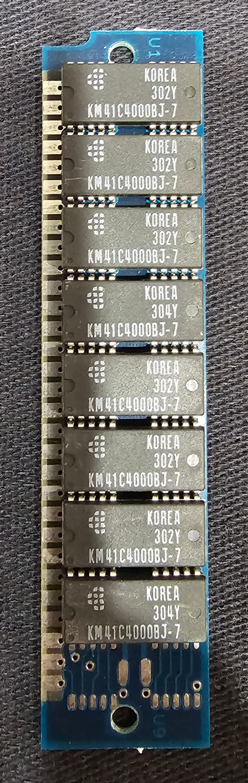 Lot of 25 30-Pin SIMM 2 & 8 Chip – 1MB – Toshiba Siemens Mitsubishi