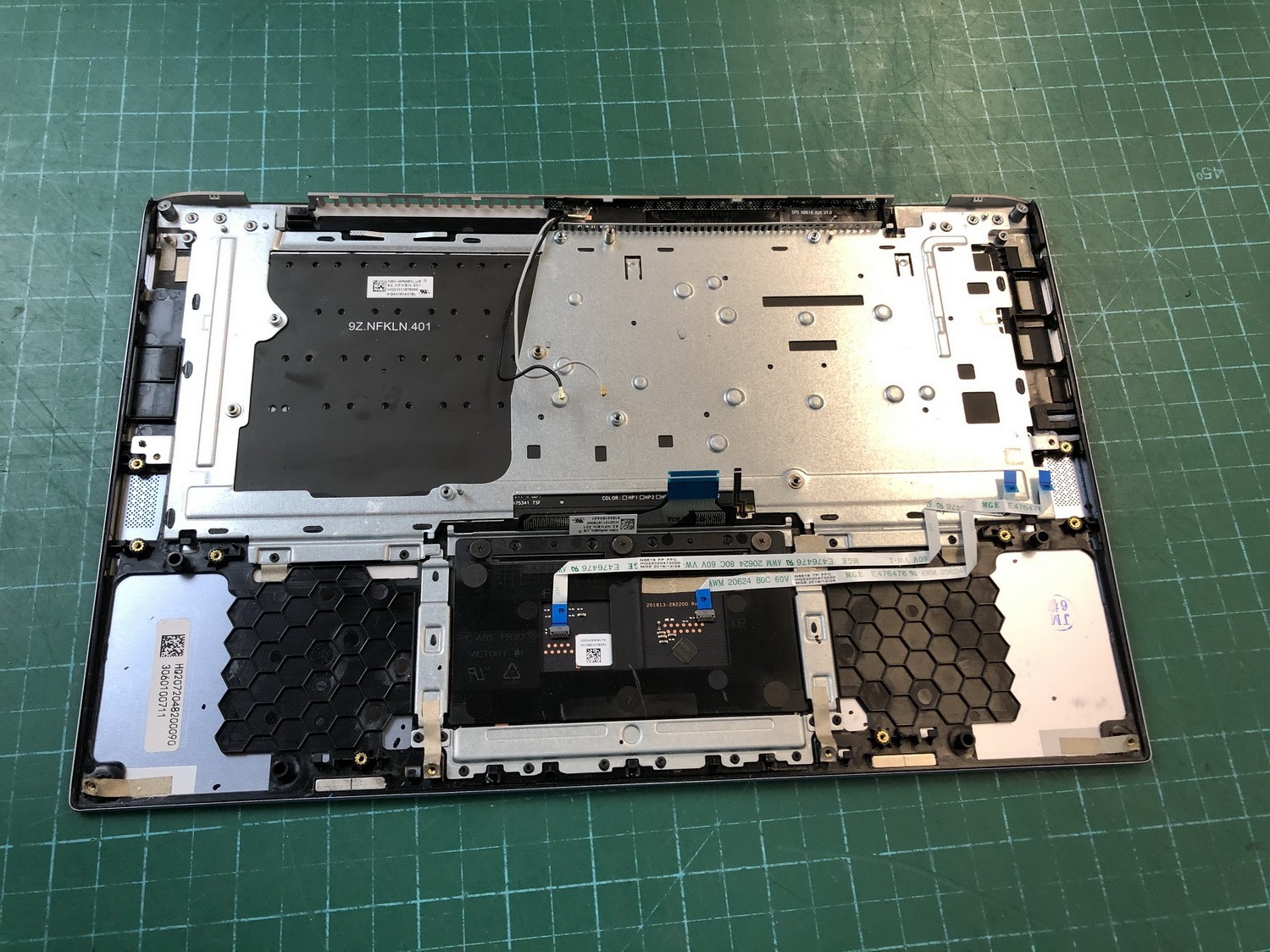 ASUS ZenBook 14 UX431F Palmrest Touchpad Keyboard HQ20720482000 Grade A