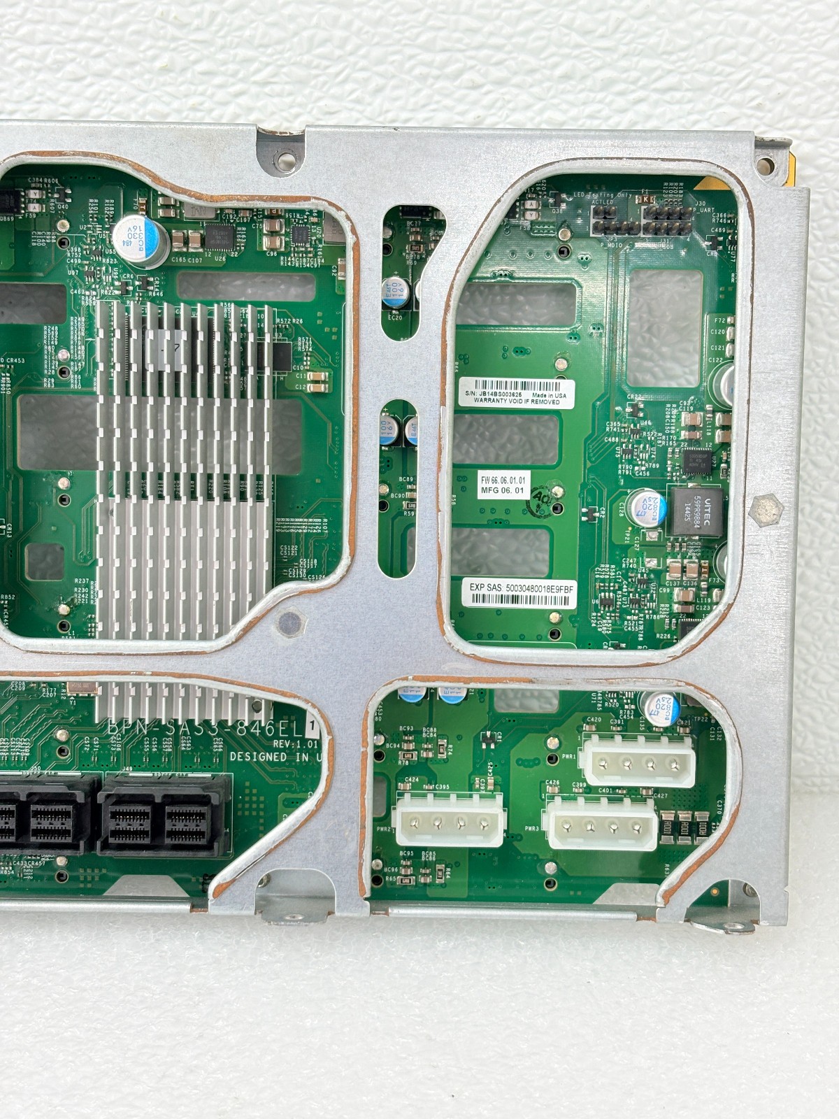Supermicro BPN-SAS3-846EL1 4U 24-Bay 12Gbps SAS3/SATA3 Single Expander Backplane