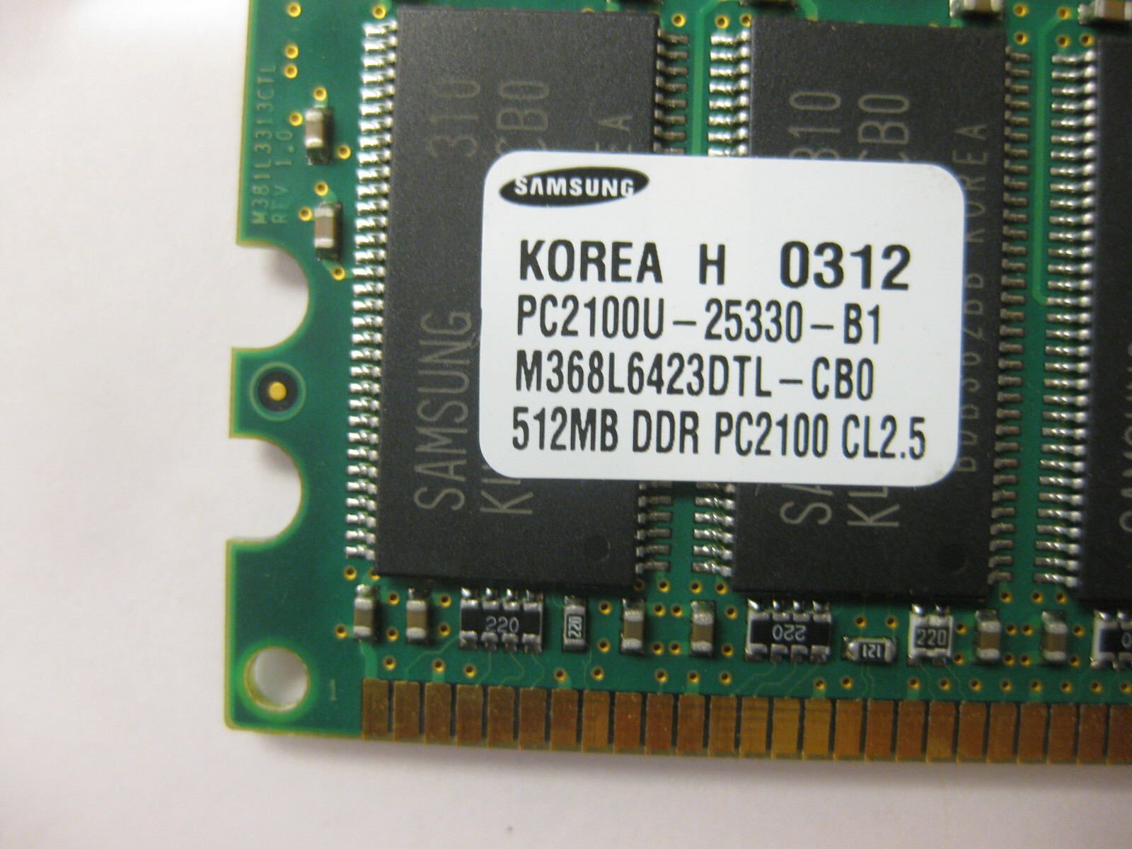 1GB 2x512MB DDR-266 PC-2100 CL2.5 2.5V DIMM ECC, Infineon Samsung