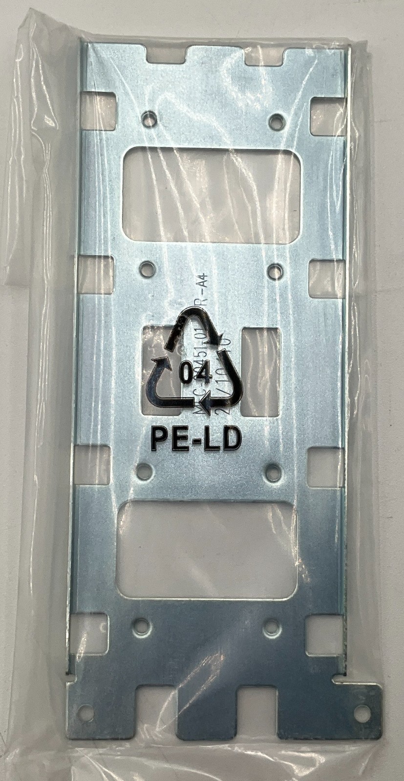 Microchip Technology Adaptec SmartRAID 3154-16i Adapter 12Gbps DDR4 2295000-R