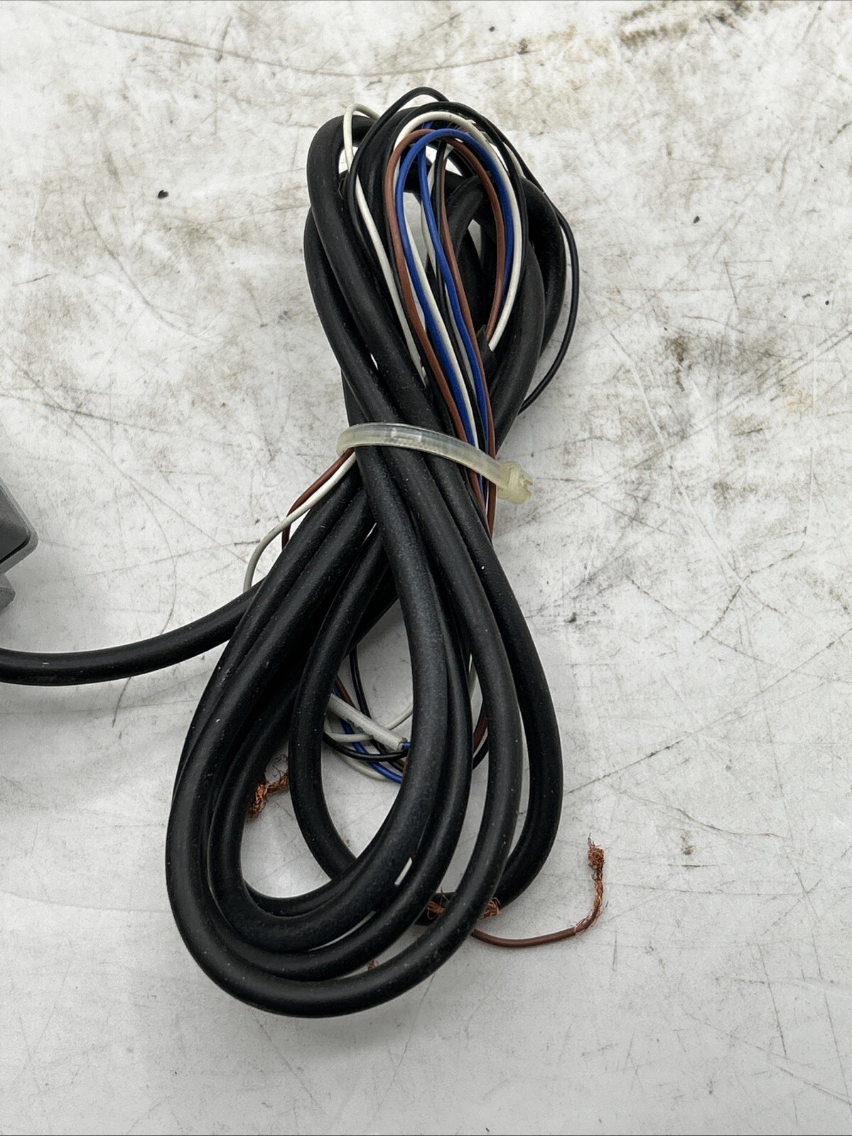 KEYENCE AP-23A DIGITAL POSITIVE PRESSURE SENSOR 12-24VDC 30 Days Warranty