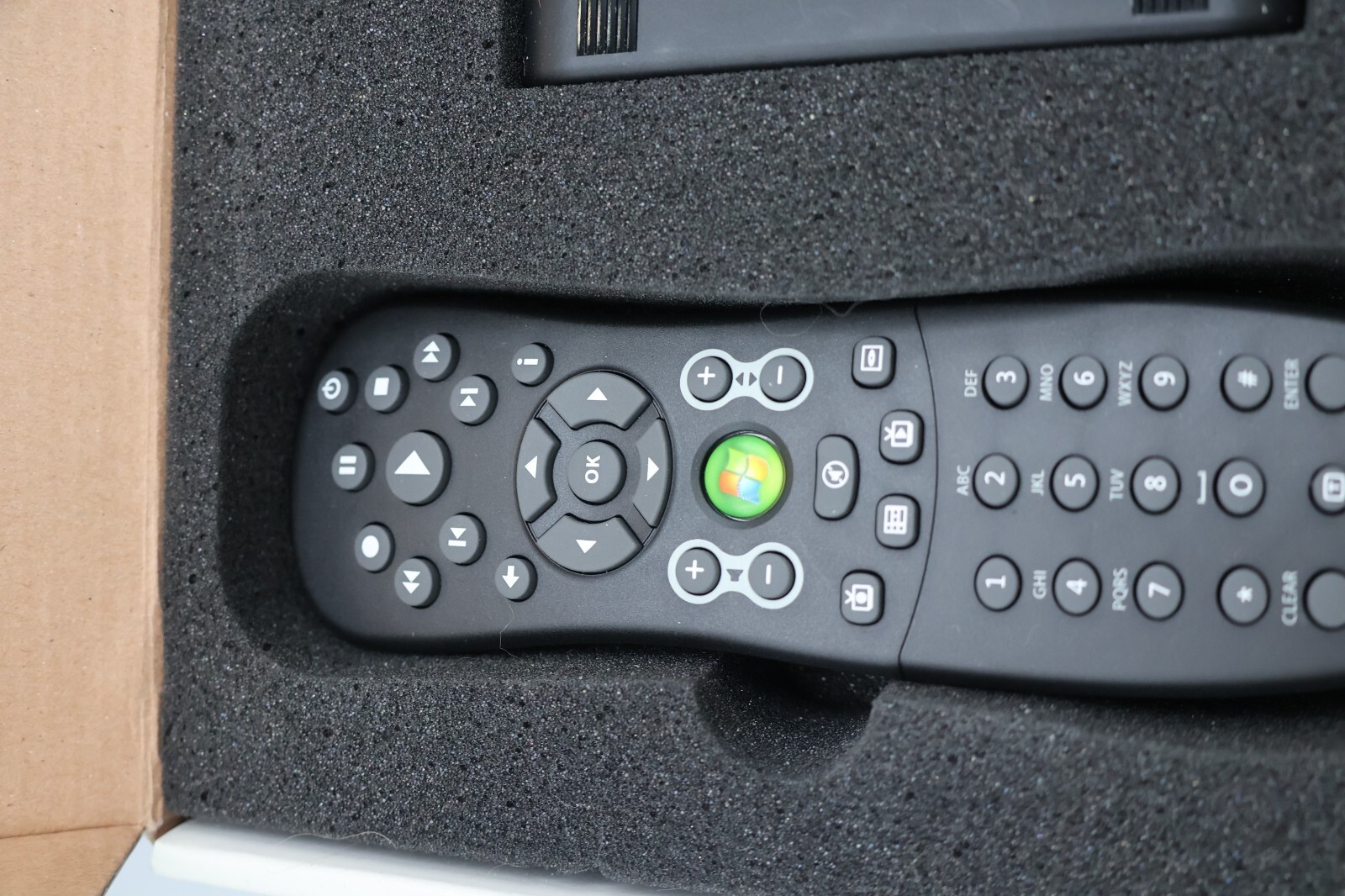 Avermedia Averkey Ultra Computer to TV Converter NEW Open Box- Dut’s Deals