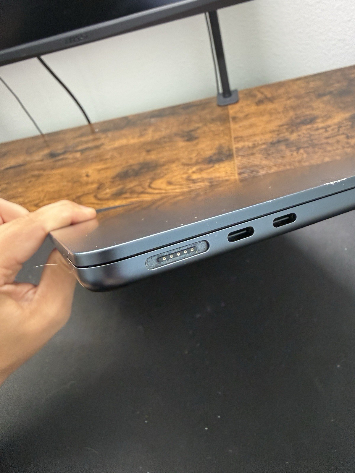 MacBook Air M4 10-Core CPU and 8-Core GPU 13″ 2025 256GB SSD A3240 For Part Only