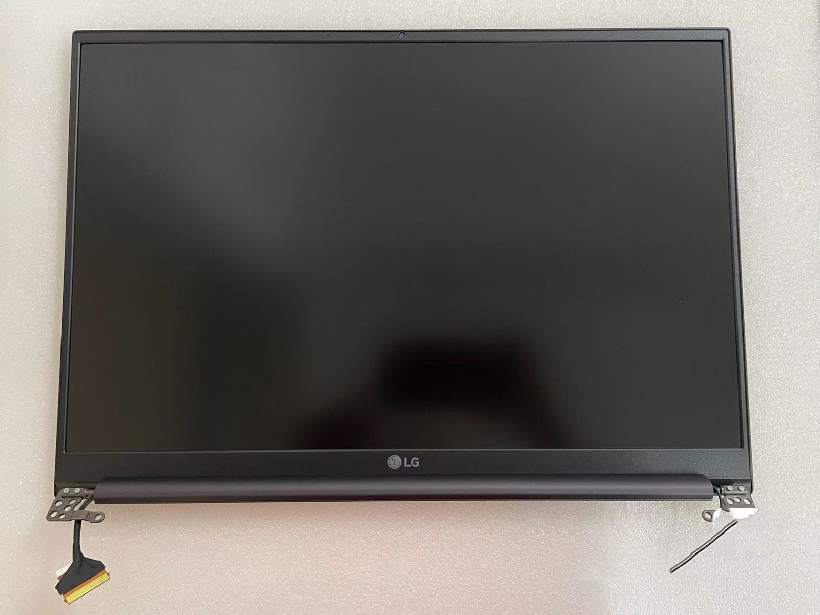 LG Ultra PC 16U70R 16 inch 1920*1200 (Black) Top Assembly
