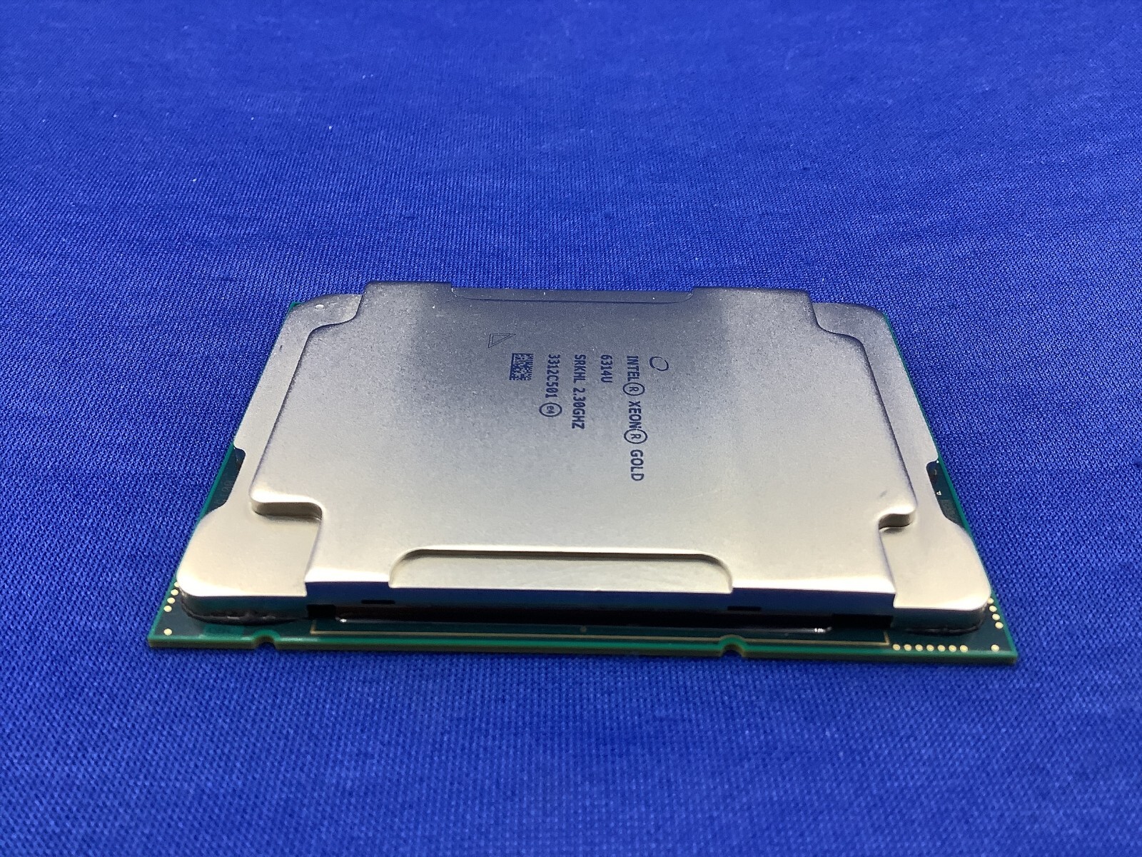 SR3GK Intel Xeon Silver 4114 13.75M Cache, 2.20 GHz Processor CD8067303561800