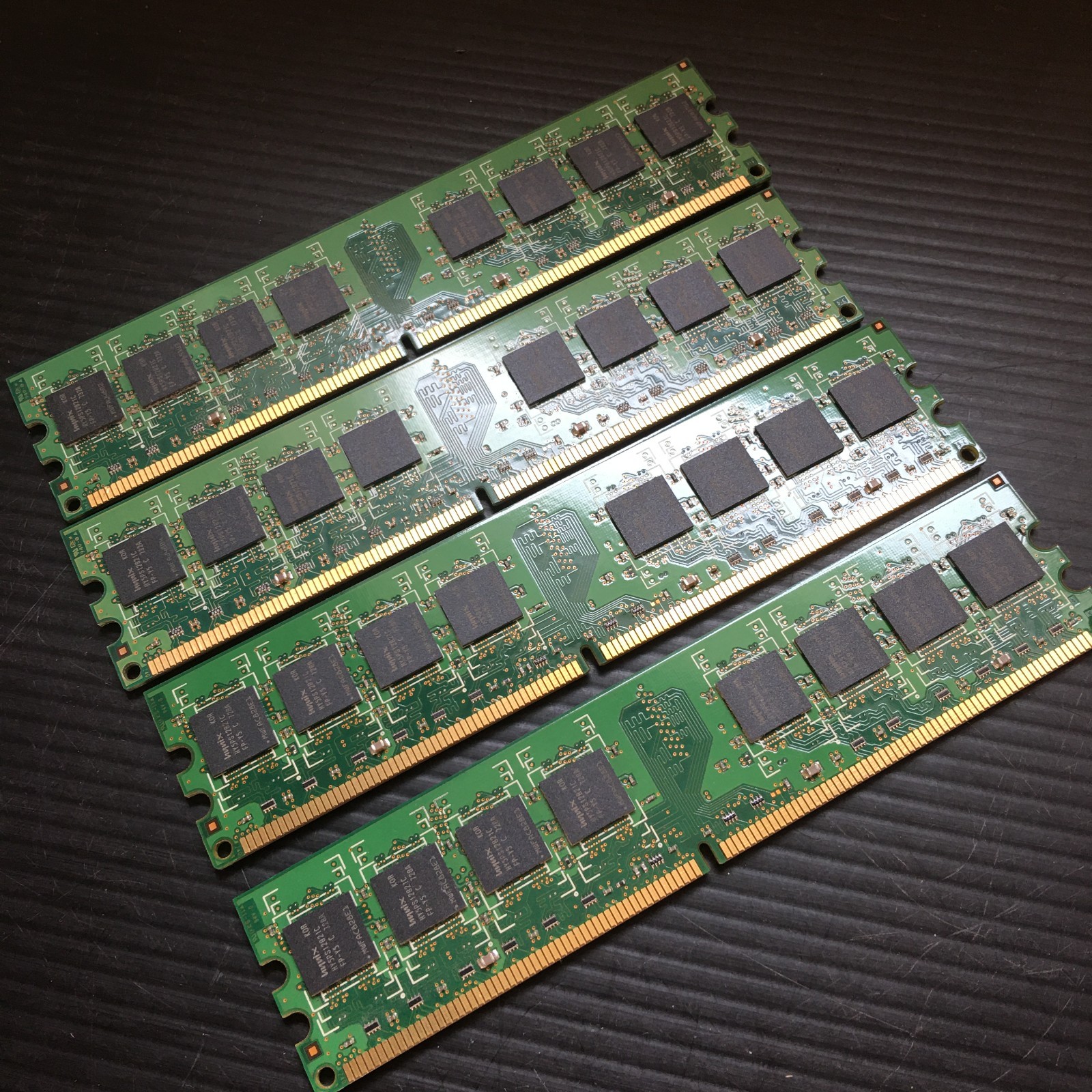2PCS Hynix 1GB 2Rx8 PC2-5300U-555-12 HYMP512U64CP8-Y5 AB-C 0728 Memory RAM Stick