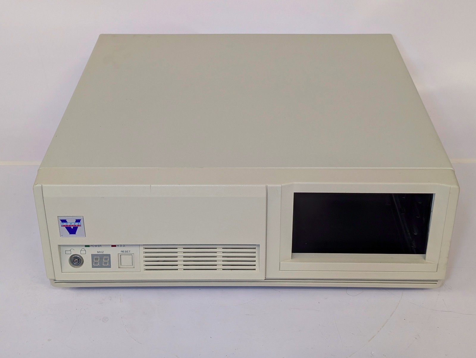 1980s 486 era horizontal computer case beige; V Three Systems PowerGate R486/33