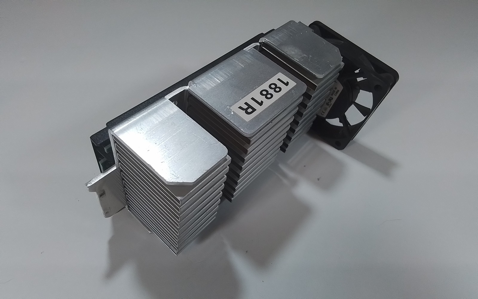 Intel Pentium III 600EB Slot 1 CPU w/ fan+Heatsink (untested)