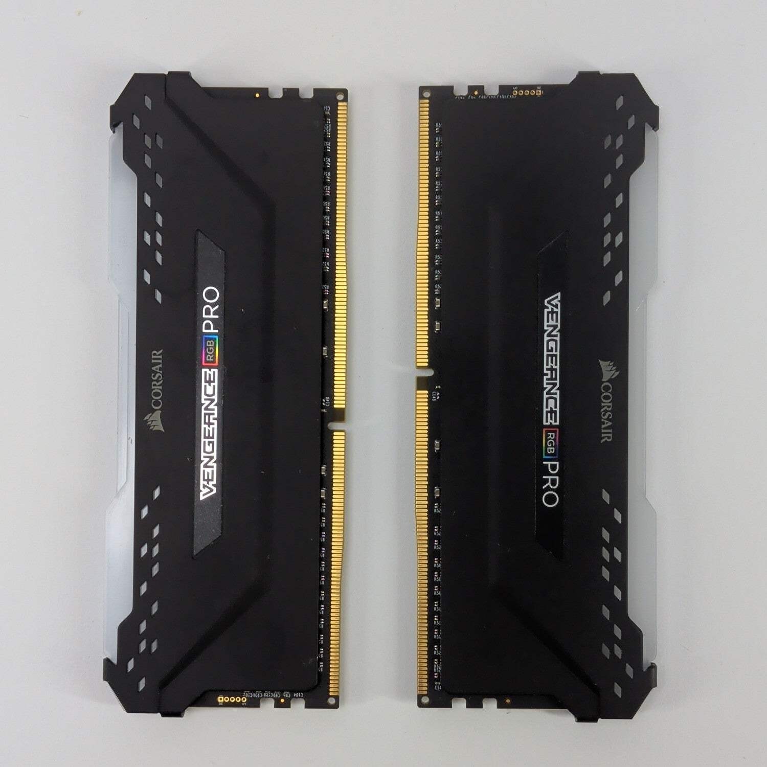 Corsair Vengeance RGB Pro 64GB (2x32GB) RAM DDR4 3600MHz CMW64GX4M2D3600C18
