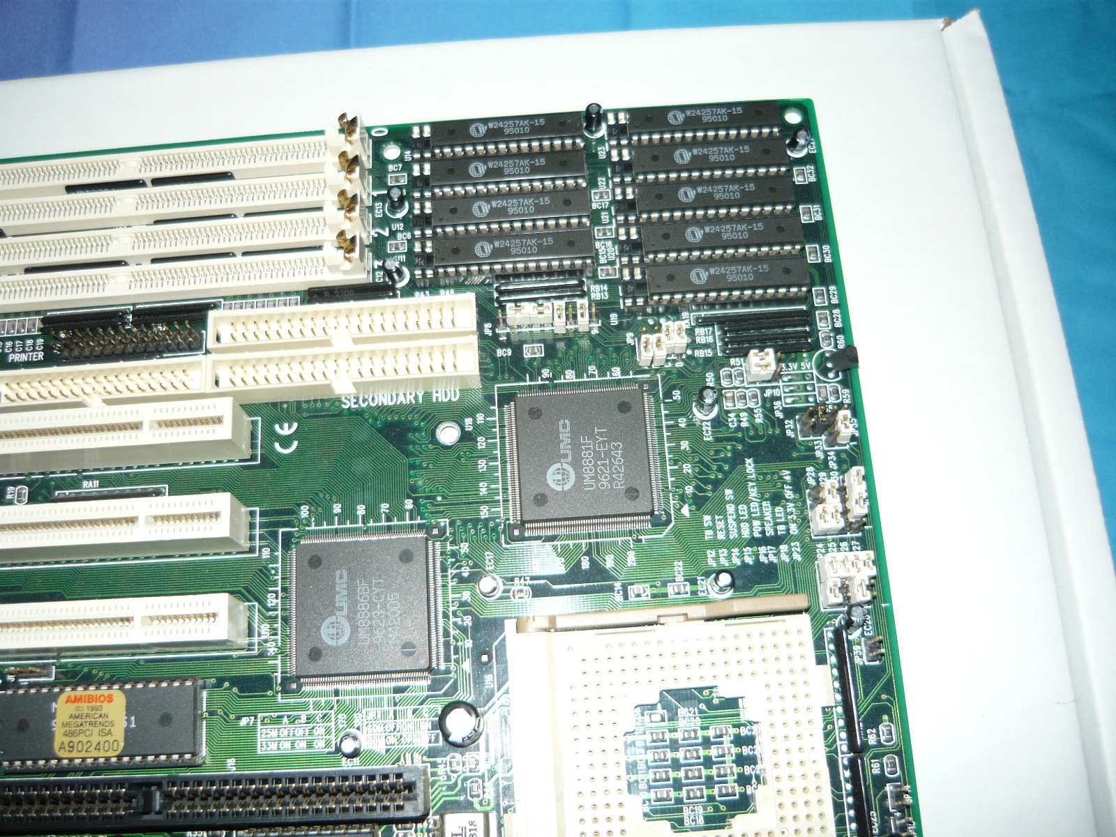 Vintage PC Chips M915 Socket 3 486 Motherboard Used Description