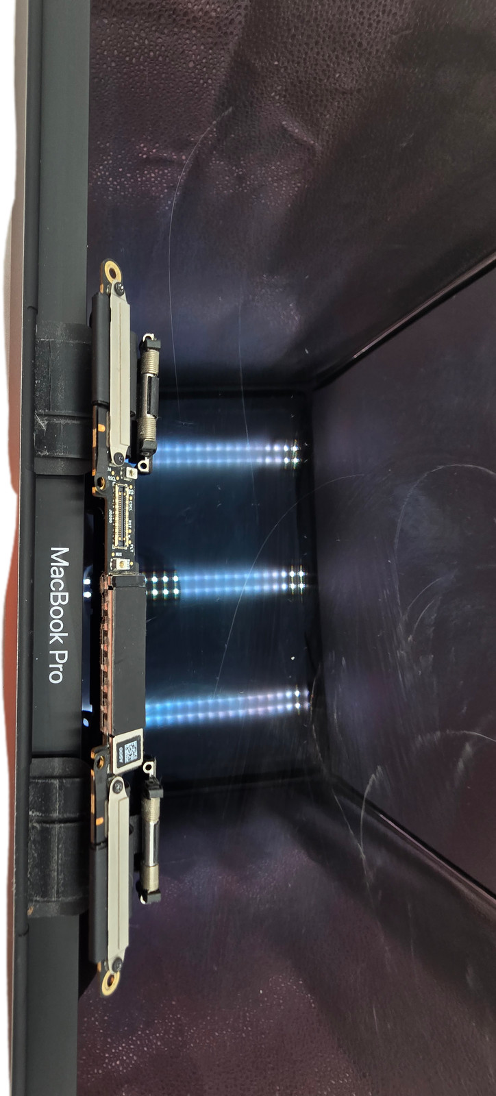 Apple MacBook Pro Silver A1707 15.4in LED LCD Screen Assembly 2880×1800