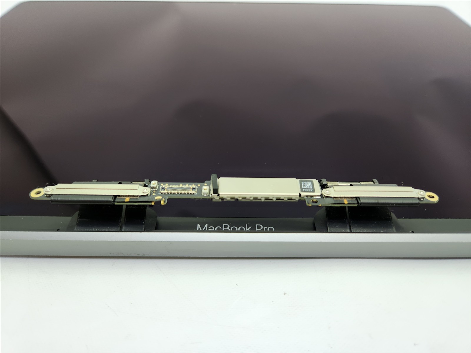 2019 MacBook Pro 16,1/16,4 A2141 16″ OEM LCD EMC3347 Screen Display Assembly