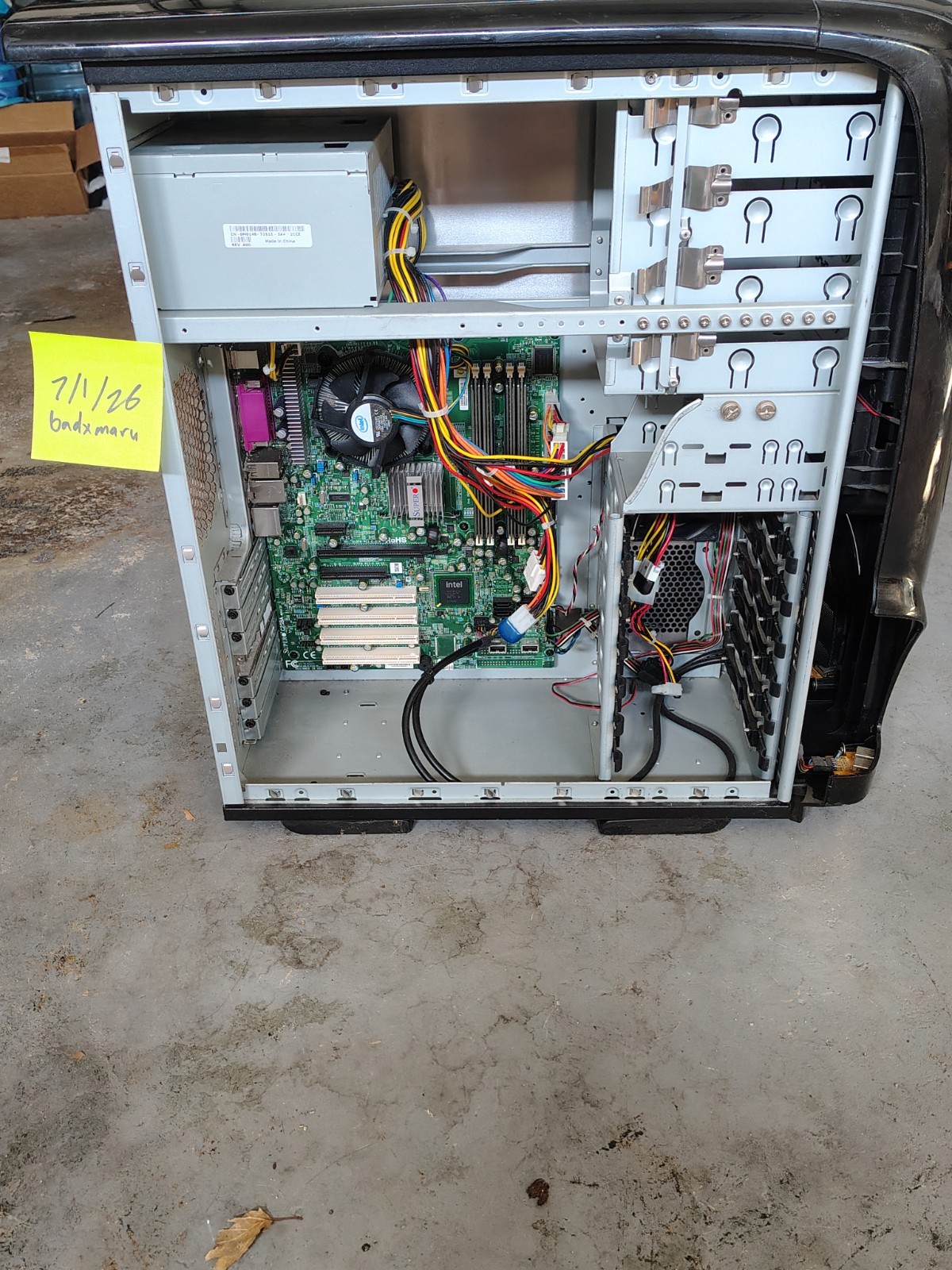2006 Vintage Alienware Alienware Aurora Predator 1 Case [HARDWARE NOT INCLUDED]