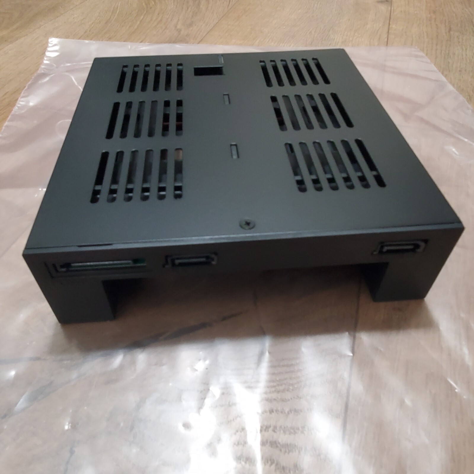 MB322SP-B ExpressCage ICY DOCK Mobile Rack 2x 2.5″ SAS/SATA/HDD/SSD to 5.25″ HDD