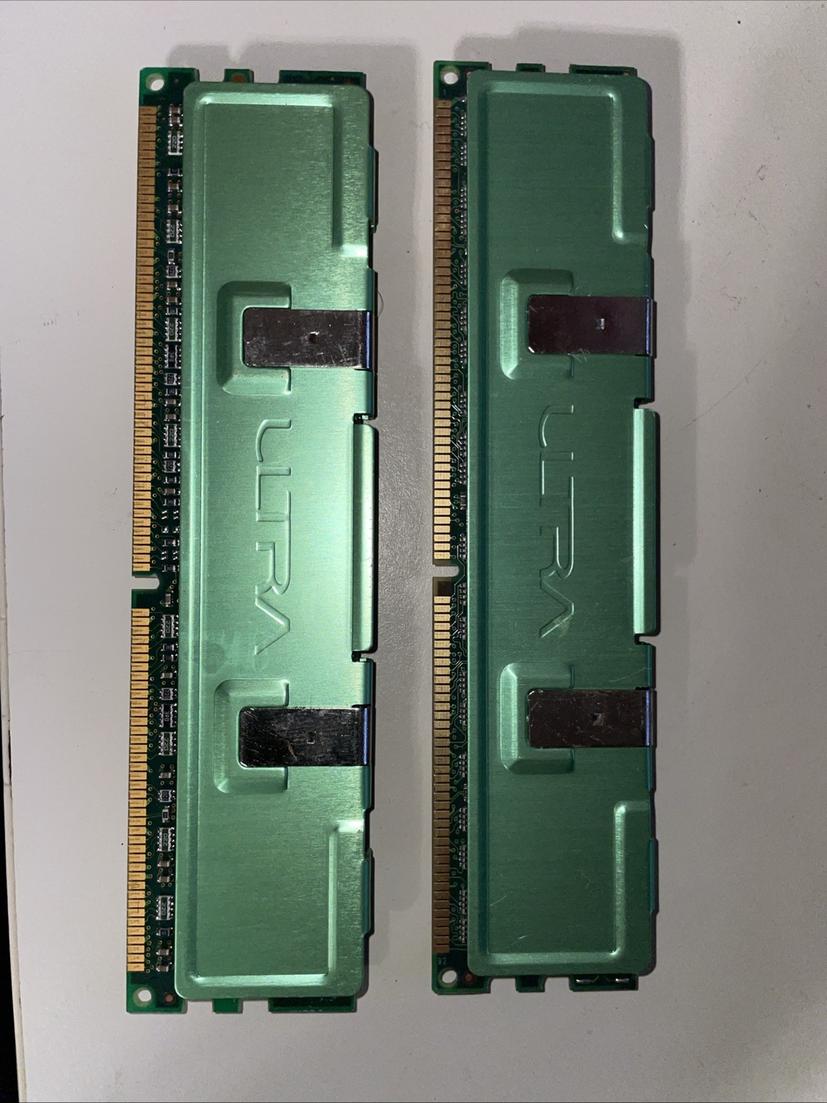 Ultra Products 512MB Kit 2x256MB PC2100 DDR 266MHz RAM AVM6464U39C5266K3-A Green