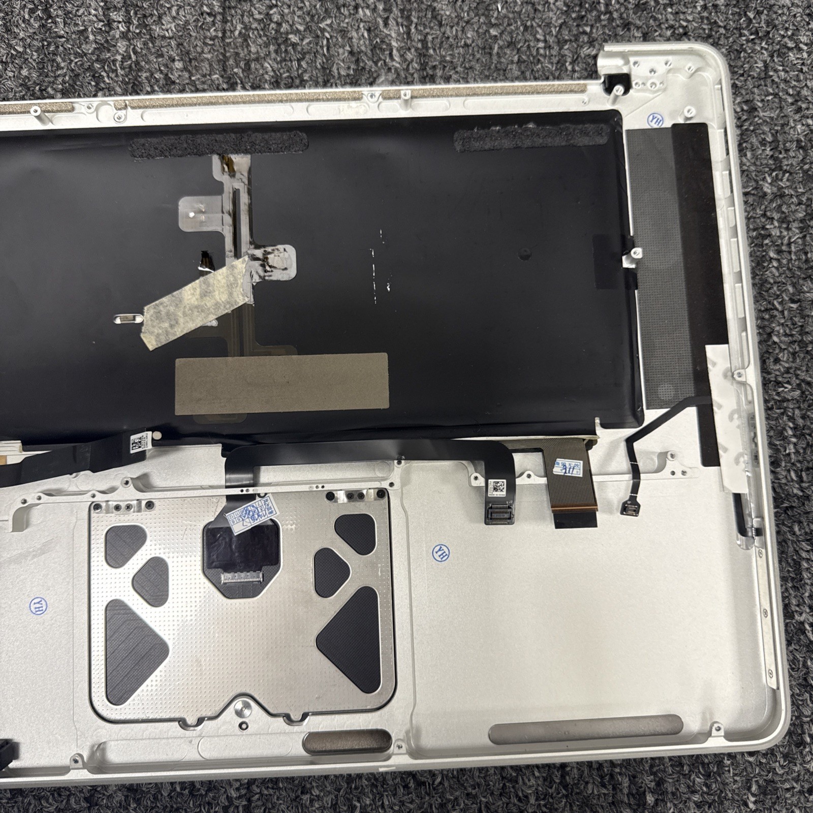 Apple MacBook Pro A1286 2010 2011 2012 – PalmRest Keyboard Trackpad NEW 661-6509