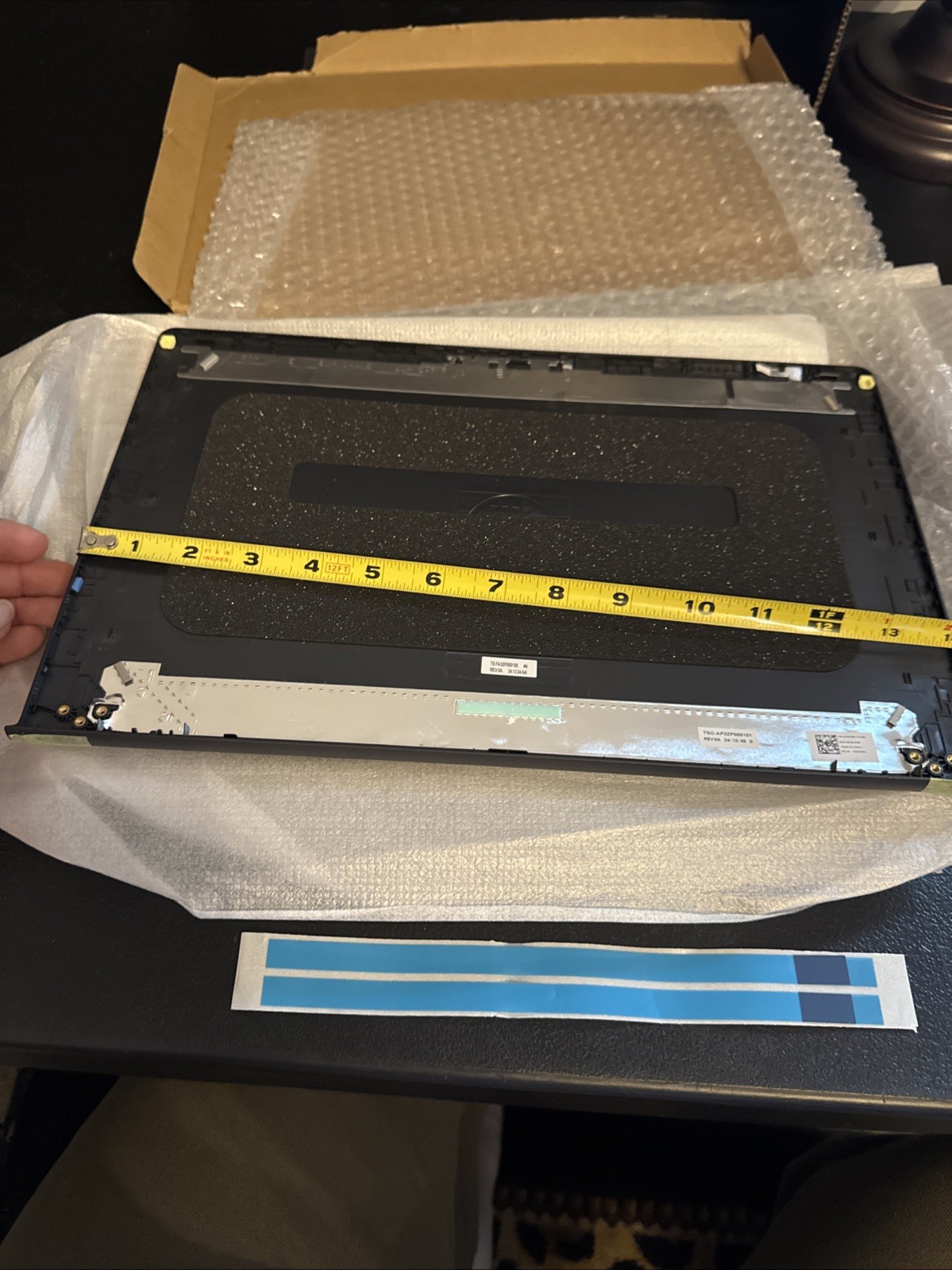 Dell Back Cover And Hinges. Unknown Model. See Pictures. New Open Box.