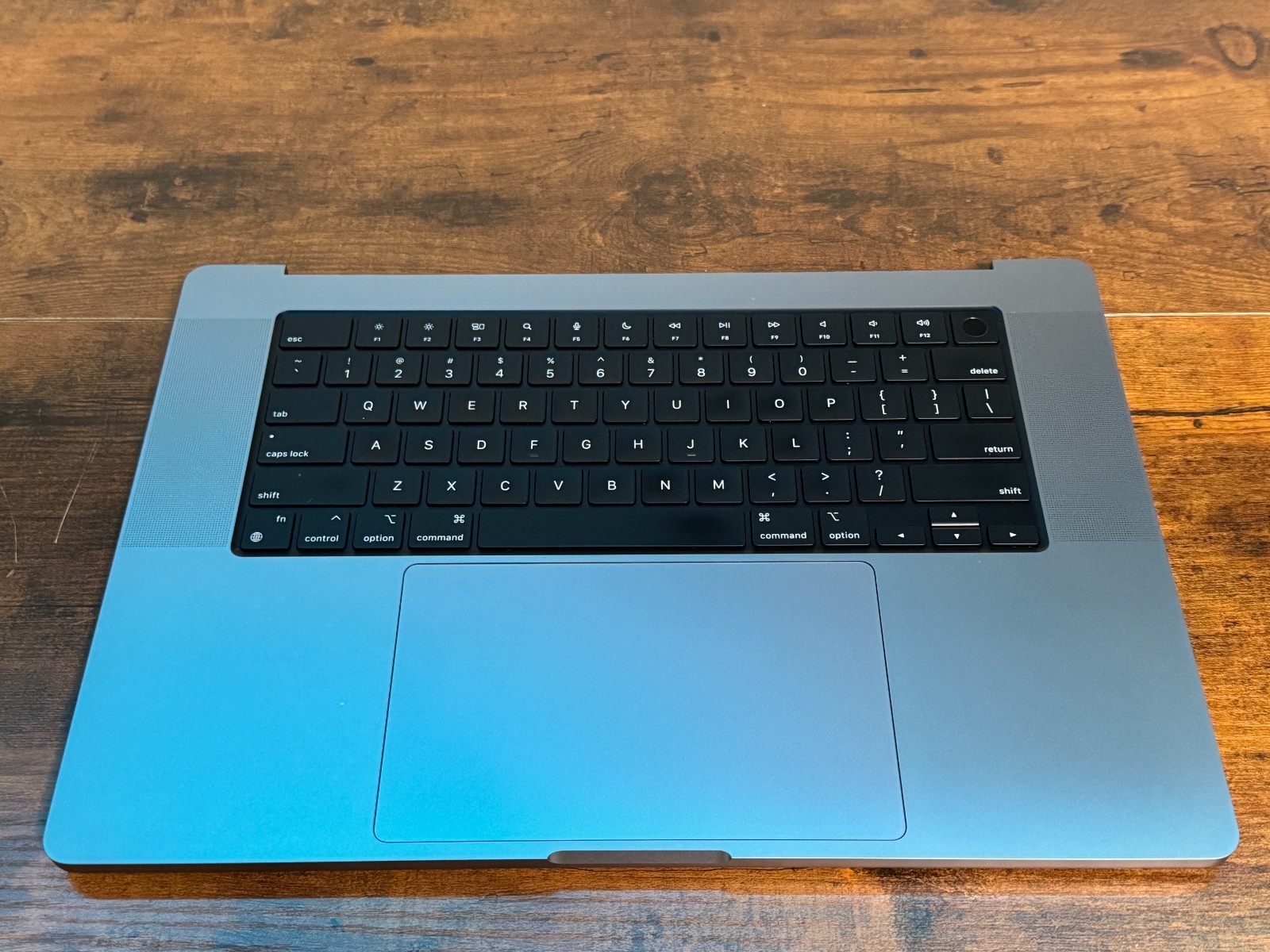 OEM Apple MacBook Pro 16″ M1 2021 A2485 Top Case Keyboard Palmrest Space Gray- A