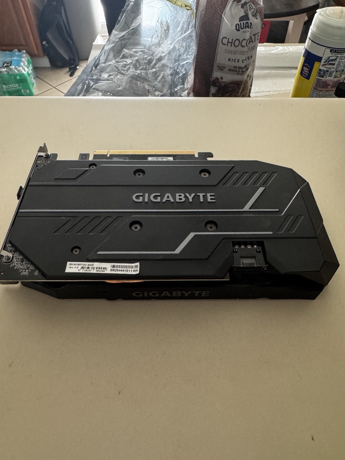 Gigabyte GeForce GTX 1660 , no hyper extensive usage , LU