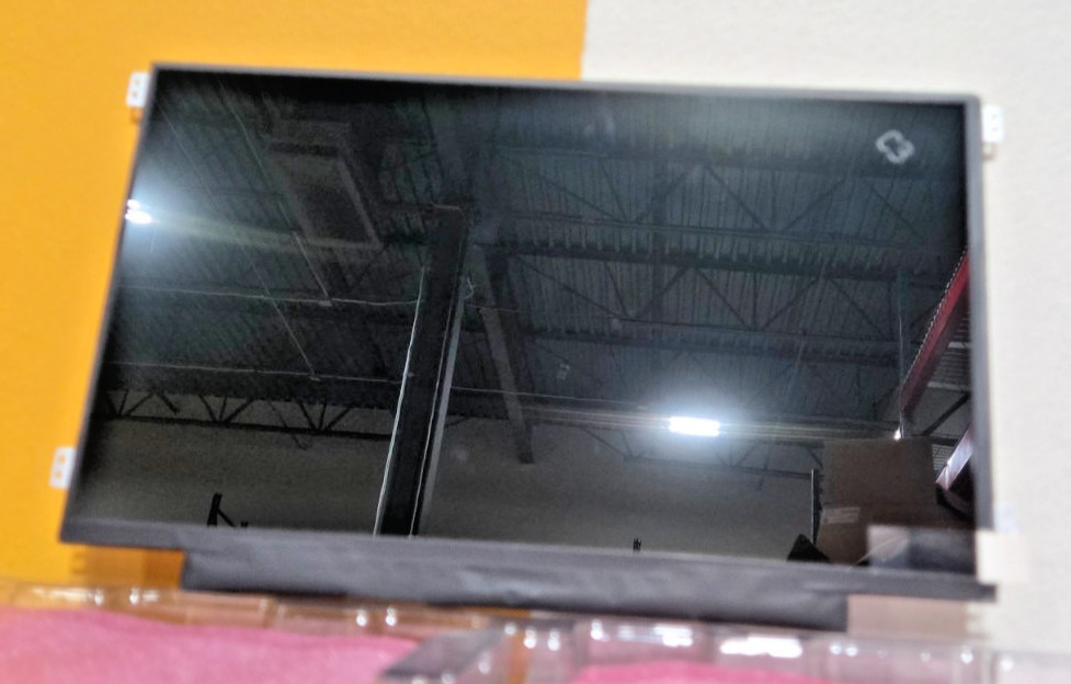 Lot of 8 Innolux N116BGE-EA2 REV C2 11.6″ 30-Pin LED LCD Laptop Screens NEW!!