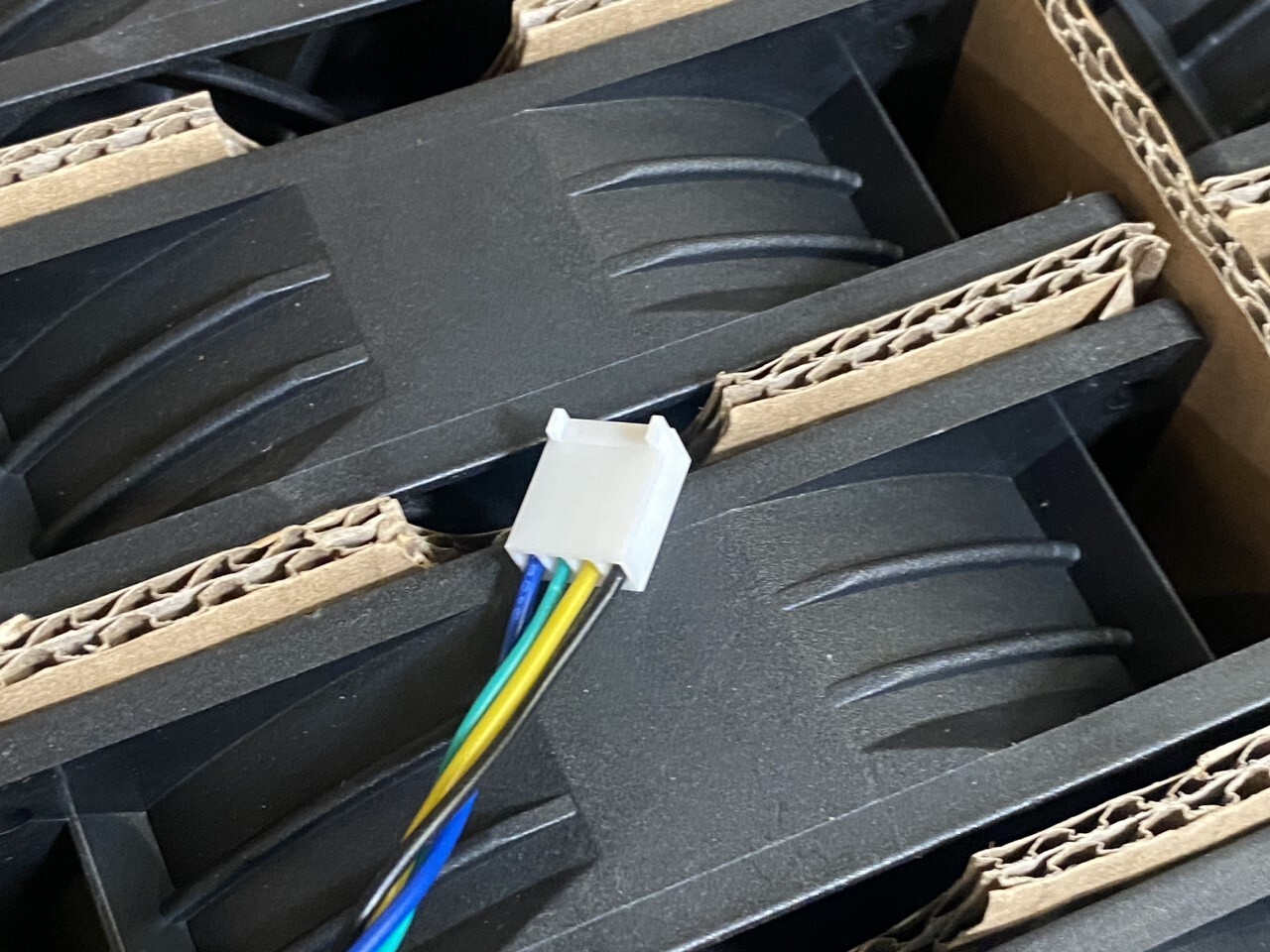 120MM Super High Airflow 275 CFM 5200 RPM 4Wire PWM Fan DC 12V (120X120X38 MM)