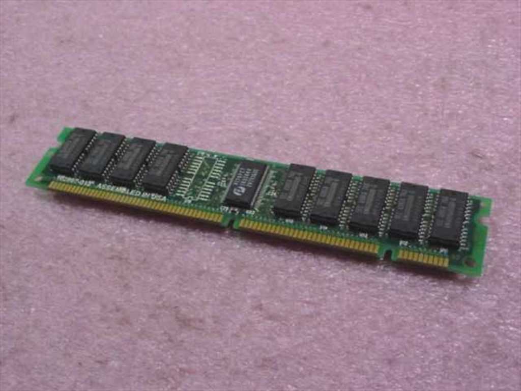 Compaq 32MB 60NS EDO DIMM 66Mhz 228468-001