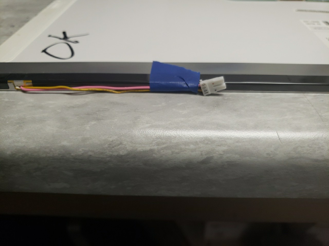 LG Display 13.3″ LCD Screen LP133WX1 (TL) (N3) PNK YELLOW WIRES 30pin FREE SHIP