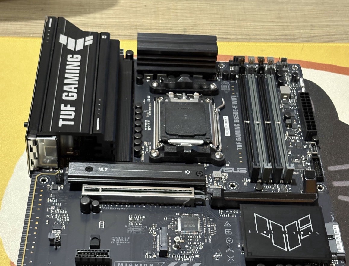 ASUS TUF Gaming B650E-Plus WiFi Motherboard Socket AM5 DDR5 ATX PCIe 5.0 Black