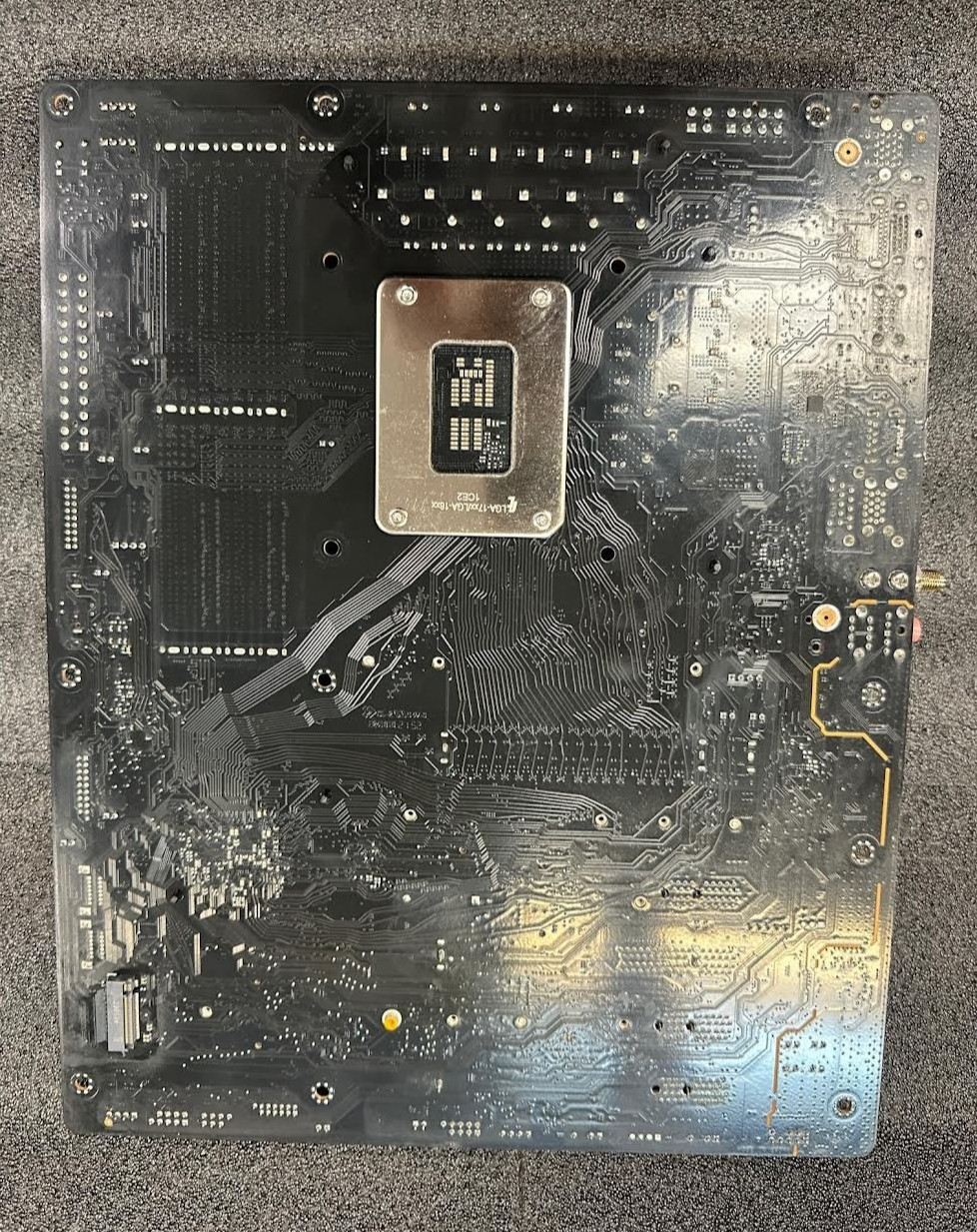 ASROCK Z690-C/D5 ATX WIFI Motherboard Intel Socket LGA1700 (USED)