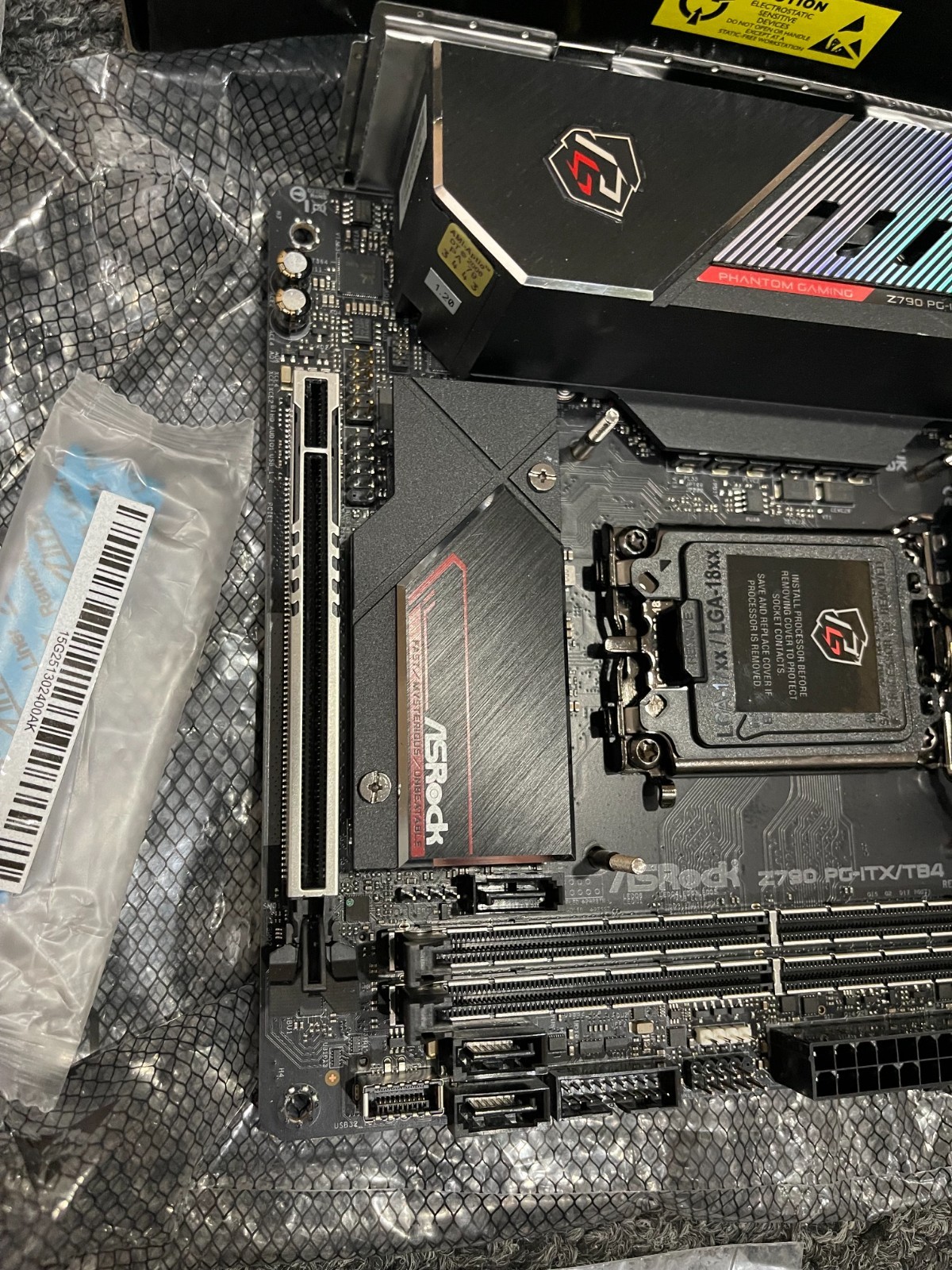 Asrock Z790 PG-ITX/TB4 Motherboard 96GB HDMI LGA 1700 DDR5 Mini-ITX 17*17 Z790