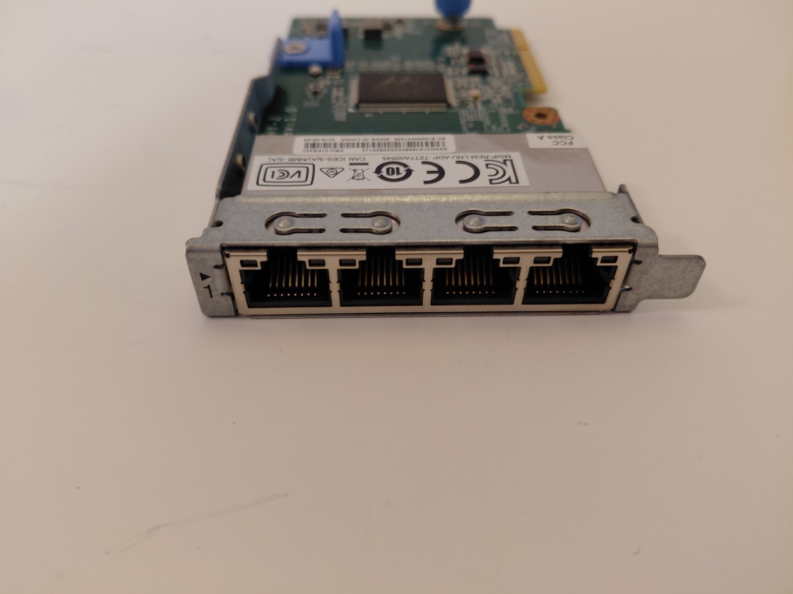 Lenovo 01PE407 ThinkSystem 4-Port 1GbE RJ-45 LOM Network Adapter 1Gb Ethernet