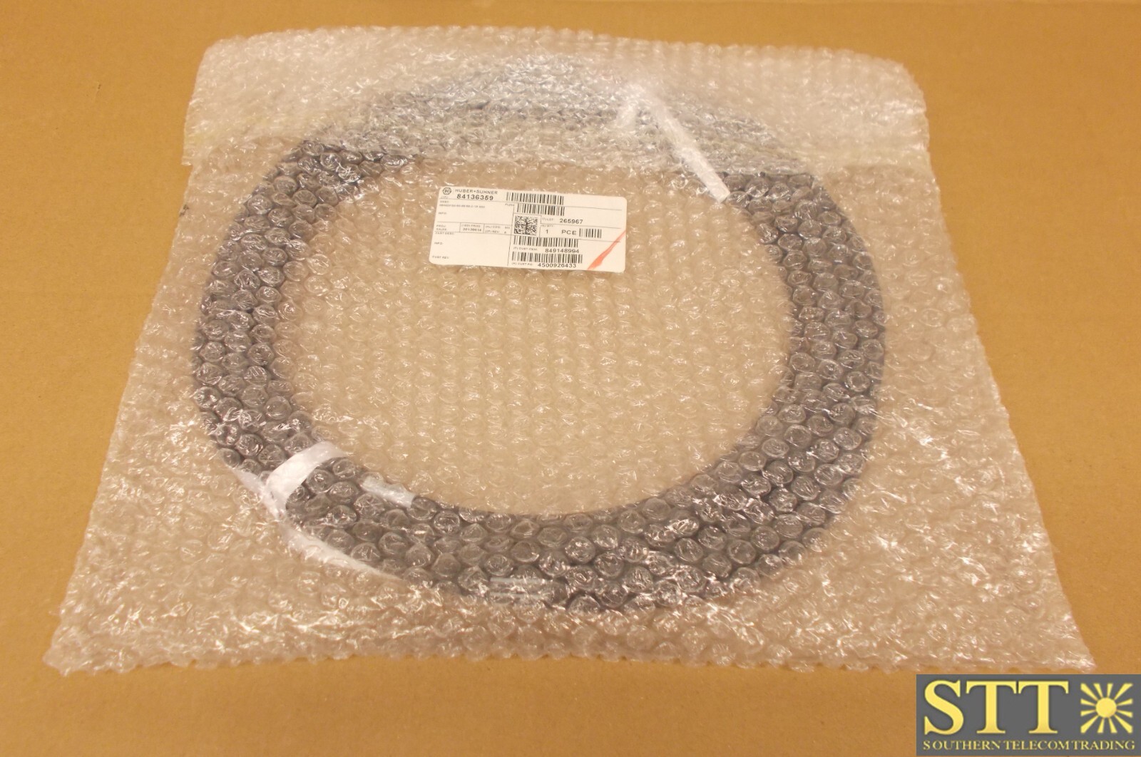 84136359 HUBERSUHNER OPTICAL FIBER CABLE 915M LC/LC 09H02FG0-50-88/88-2-15MM NEW