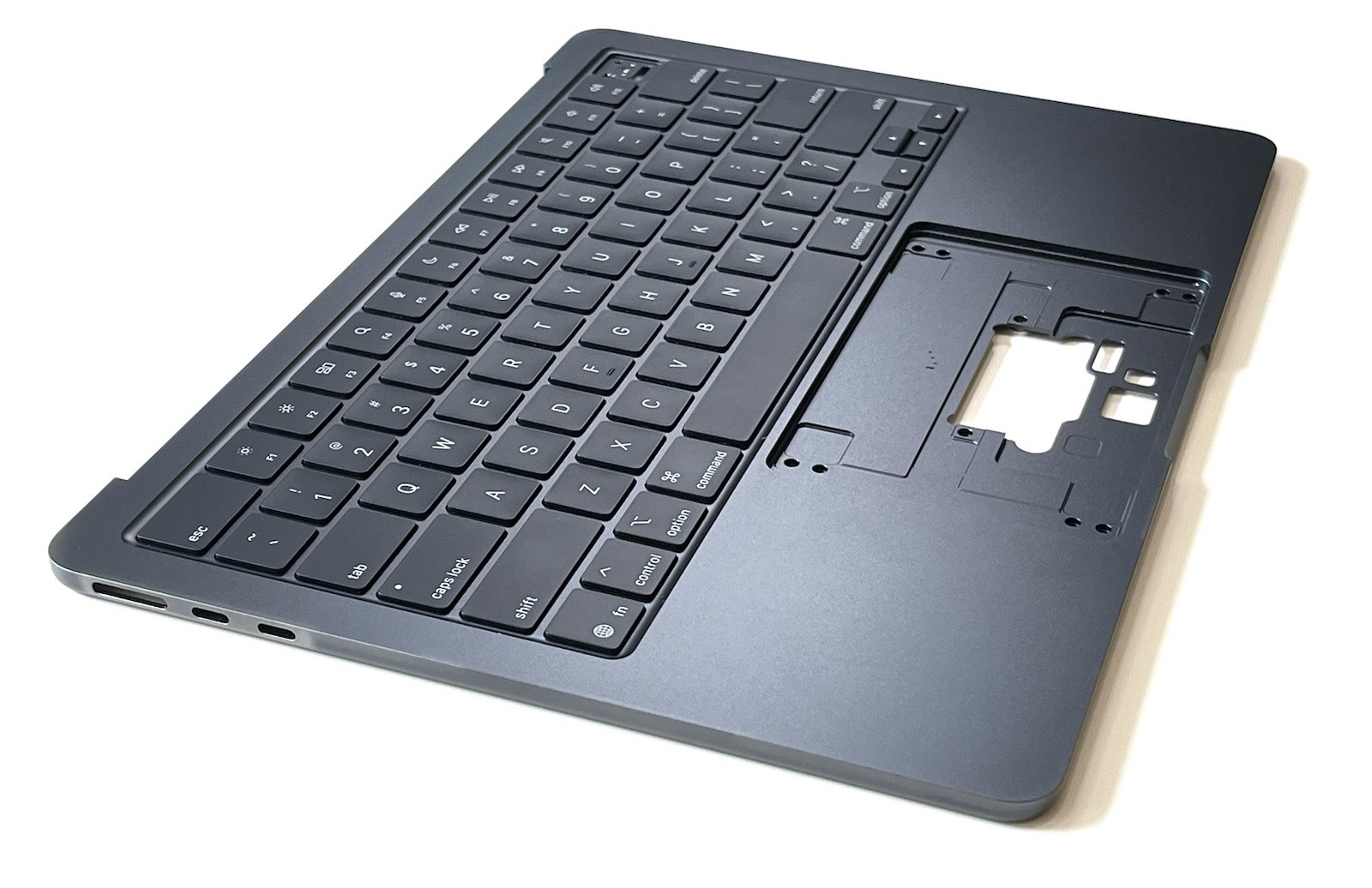 MacBook Air M4 13″ 2025 A3240 Palmrest w/ Keyboard Midnight OEM Part Grade B-