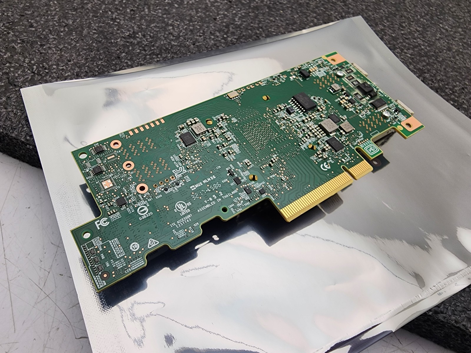 Broadcom MegaRAID SAS9480-8e PRAID EP540e SAS RAID Card 930-8e