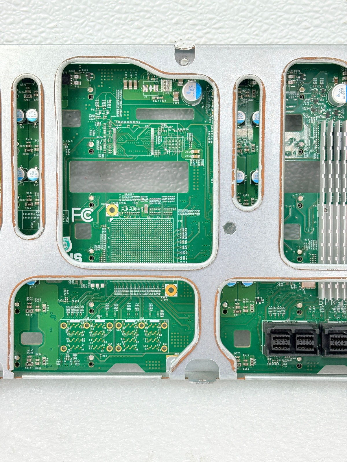Supermicro BPN-SAS3-846EL1 4U 24-Bay 12Gbps SAS3/SATA3 Single Expander Backplane