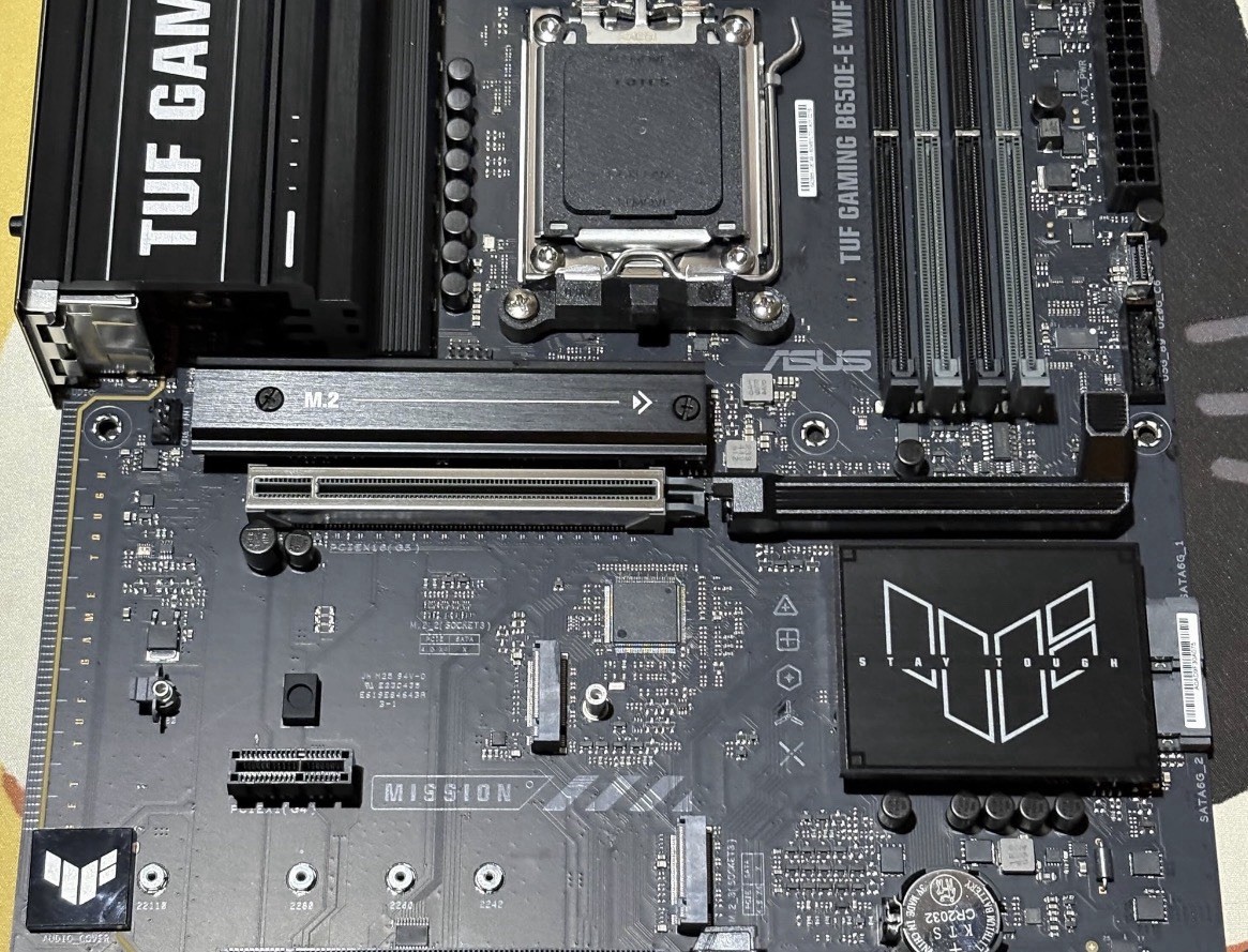 ASUS TUF Gaming B650E-Plus WiFi Motherboard Socket AM5 DDR5 ATX PCIe 5.0 Black