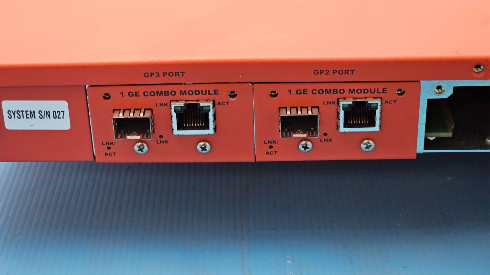 MARVELL BD-xCat2-24GE-4GP-A w/ DB-xCat-AMC-Adapter, 1GE COMBO Module